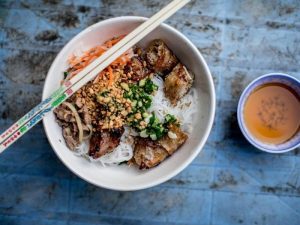 Top quán ăn vỉa hè quận 1 ngon, bổ, rẻ giữa trung tâm thành phố 5 quán ăn vỉa hè quận 1